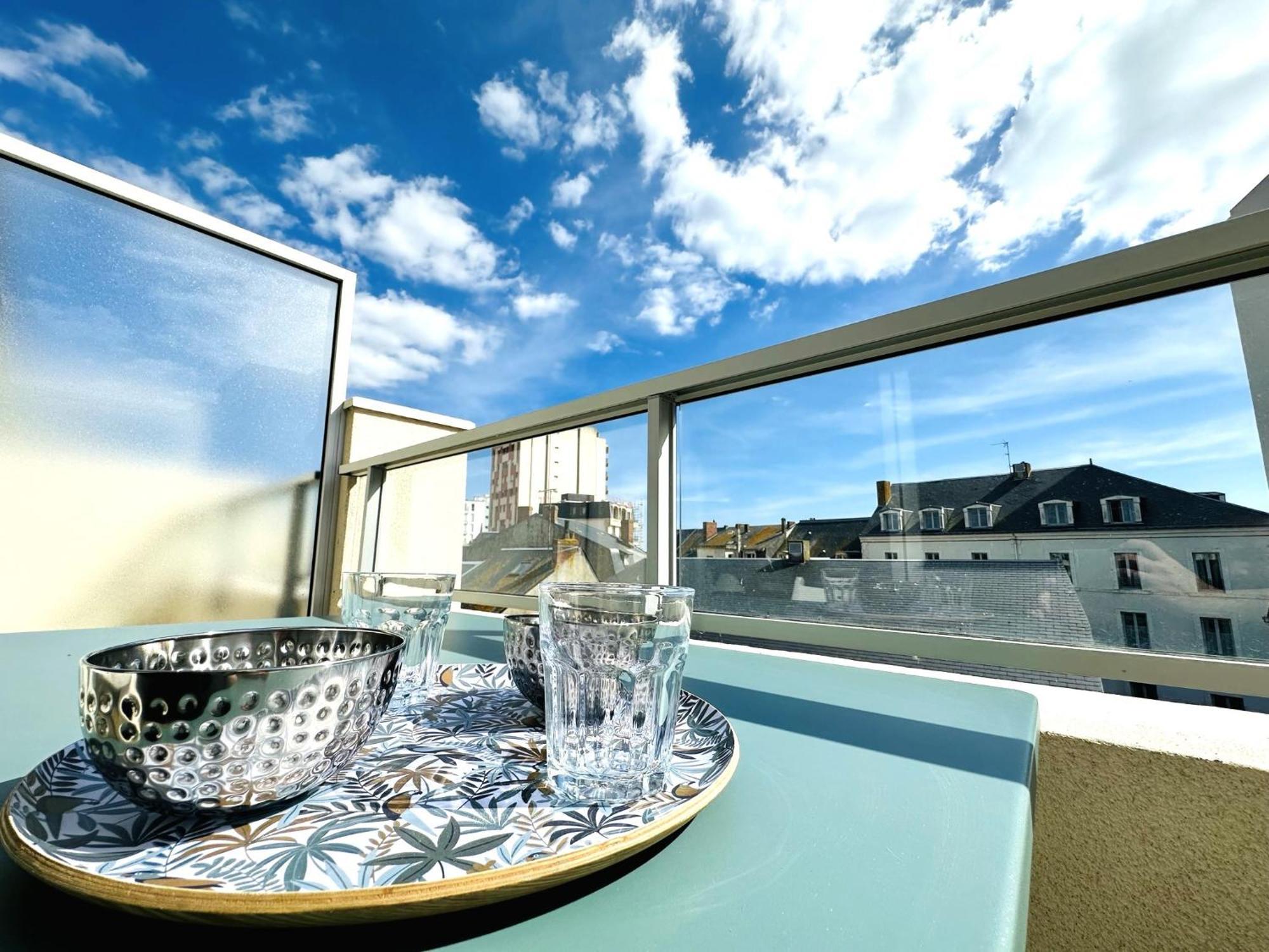 Appartement Renove Avec Gout Et Idealement Situe A Deux Pas Du Remblai Les Sables-dʼOlonne Buitenkant foto